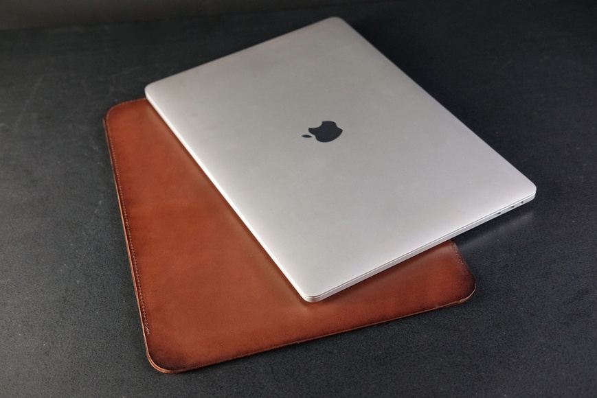 Кожаный чехол для MacBook Дизайн №1, натуральная кожа итальянский Краст, цвет Коричневый 8329 фото