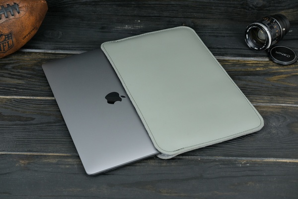 Шкіряний чохол для MacBook Дизайн №2 з повстю, натуральна шкіра Grand, колір Сірій 9169/12 фото